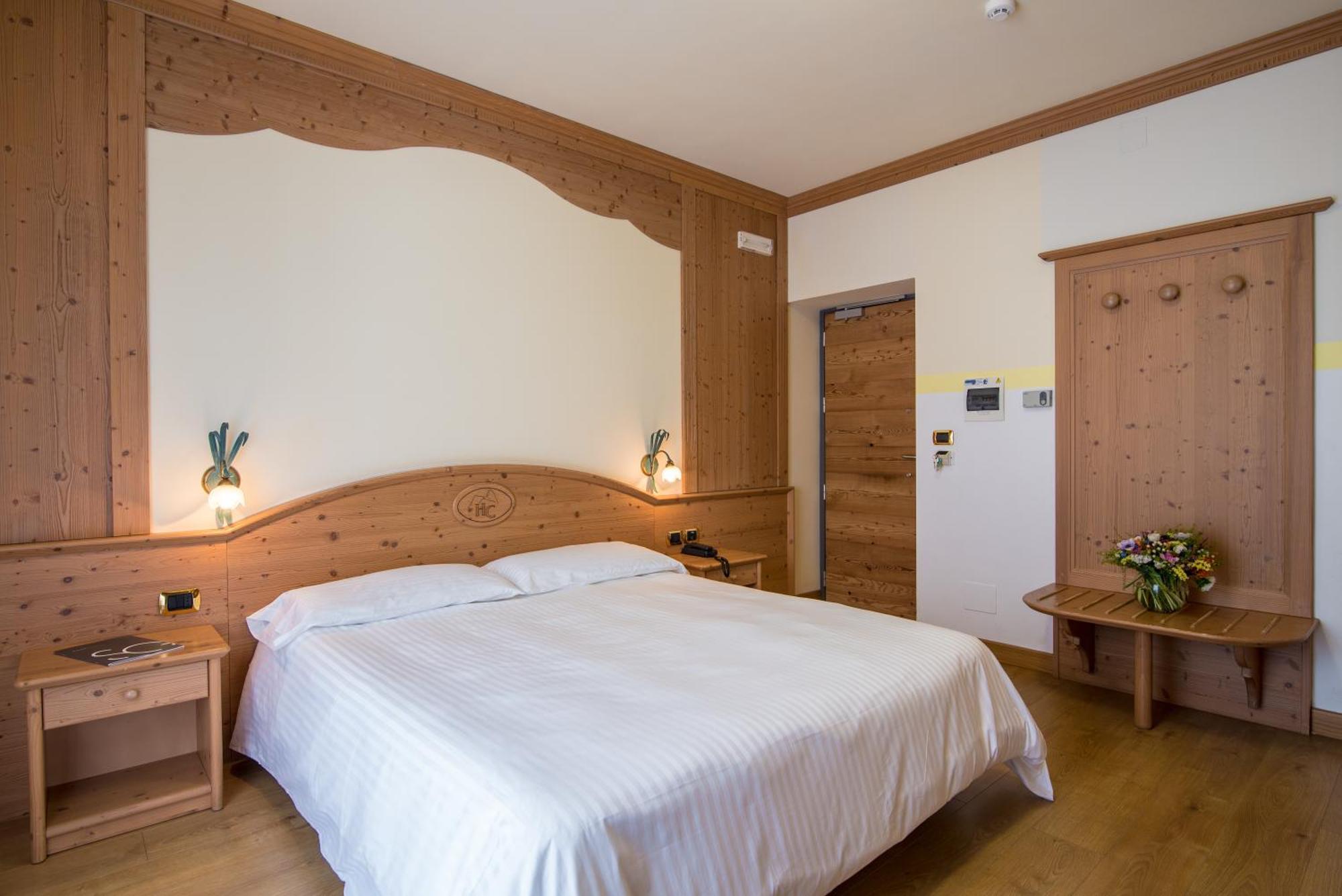 Hotel Colfosco Сан-Мартіно-ді-Кастроцца Номер фото