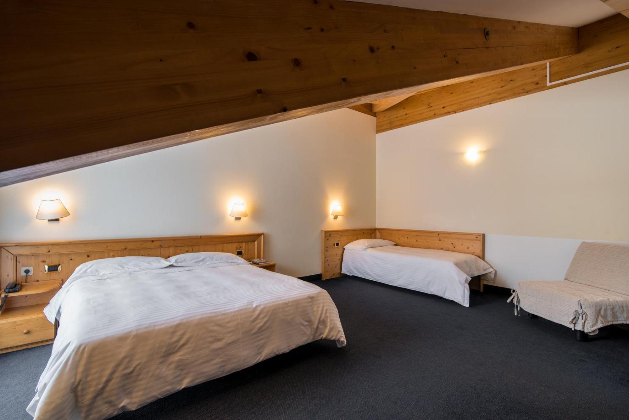 Hotel Colfosco Сан-Мартіно-ді-Кастроцца Номер фото