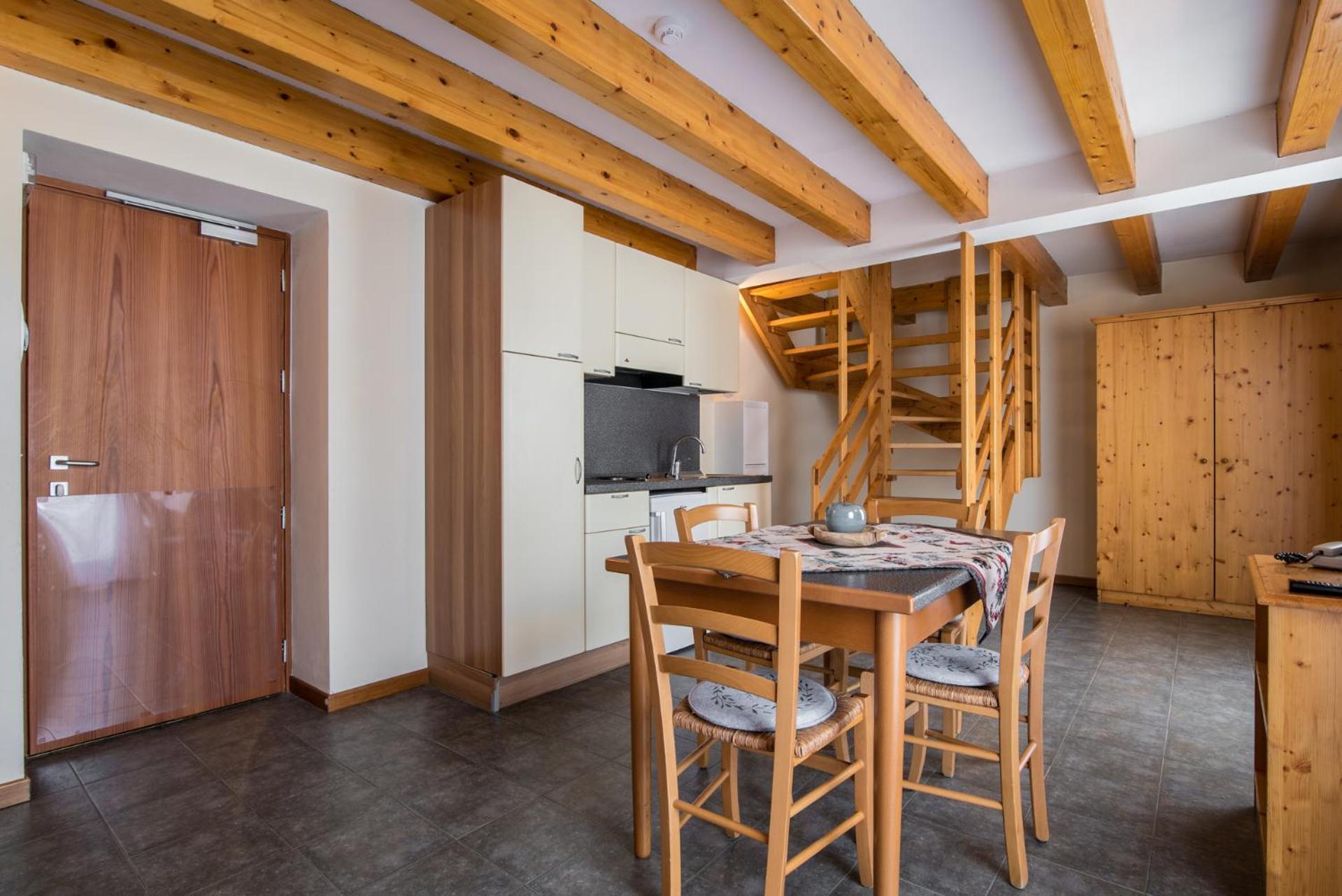 Hotel Colfosco Сан-Мартіно-ді-Кастроцца Екстер'єр фото