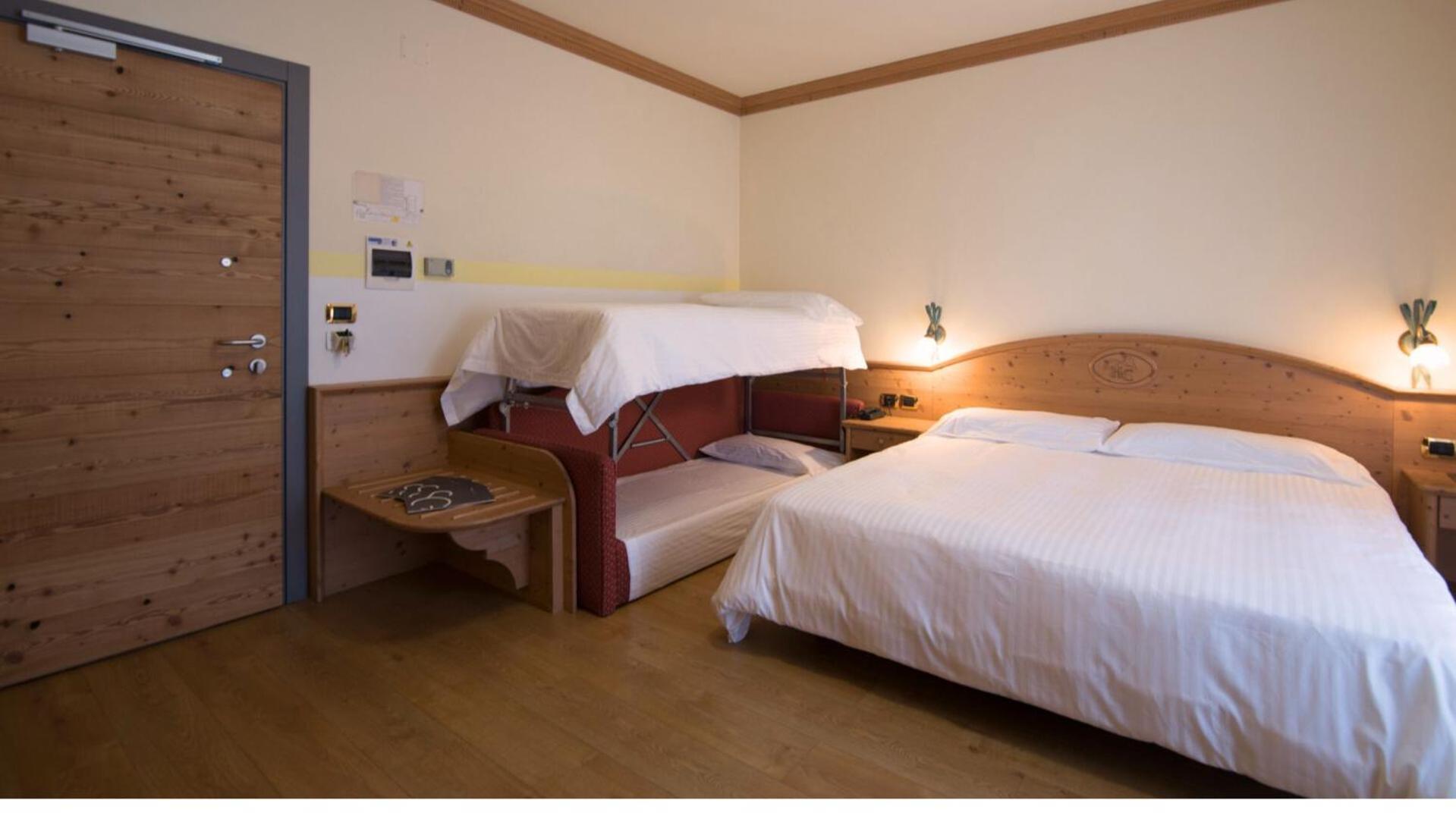 Hotel Colfosco Сан-Мартіно-ді-Кастроцца Екстер'єр фото