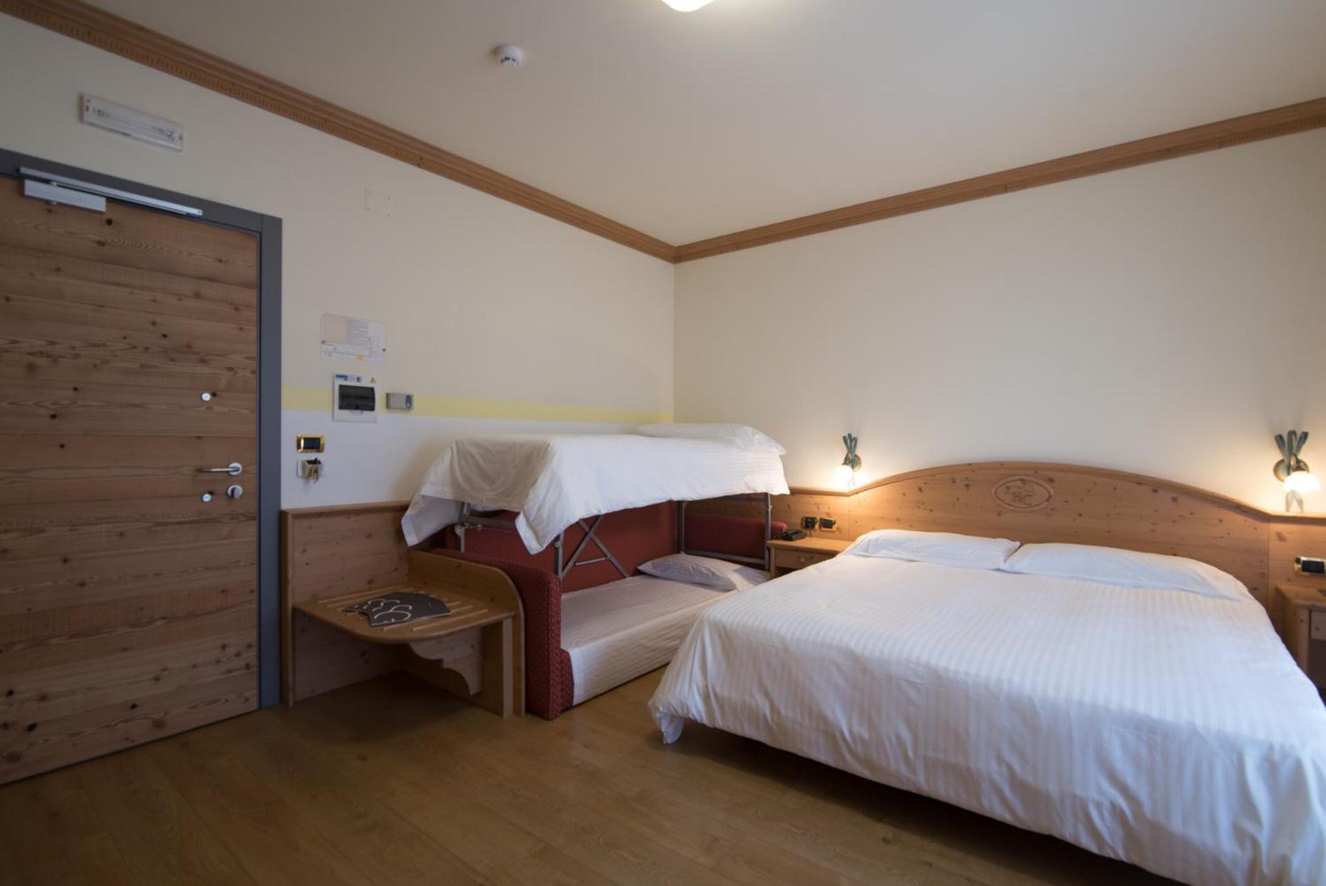 Hotel Colfosco Сан-Мартіно-ді-Кастроцца Екстер'єр фото